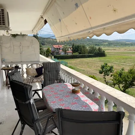 J&j Seaview